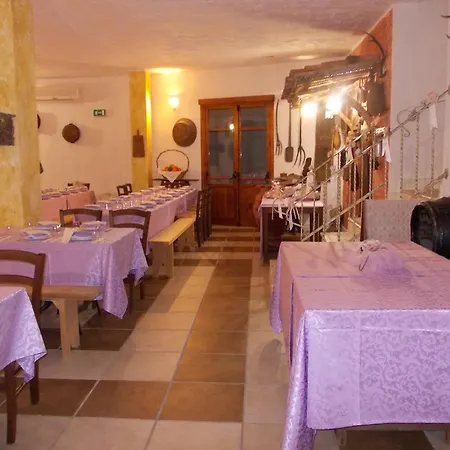 לינה וארוחת בוקר San Leonardo מוראברה
